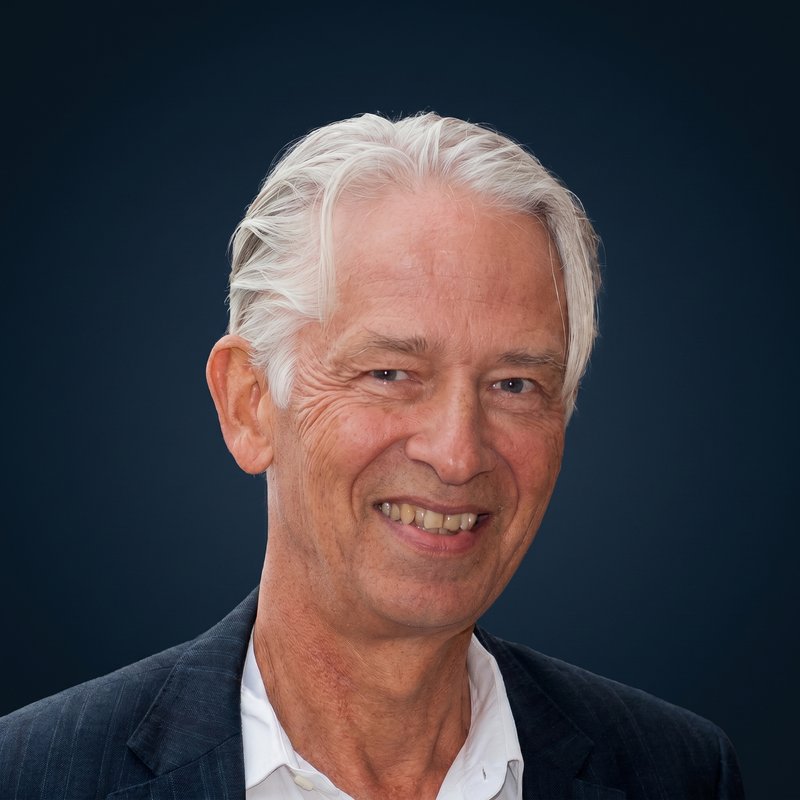Mr. Lars Petre